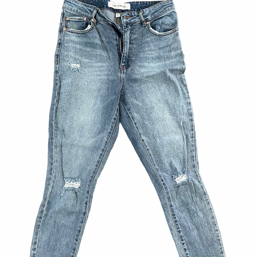 High waisted jeans
